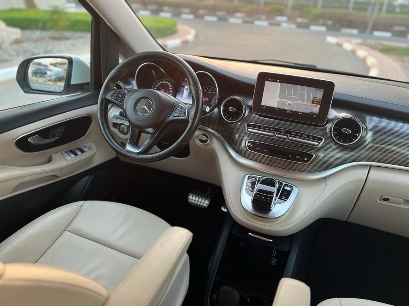 Mercedes-Benz V 250 MERCEDES BENZ V250 2020 GCC FULL SERVICE AGENCY HISTORY ORIGINAL PAINT