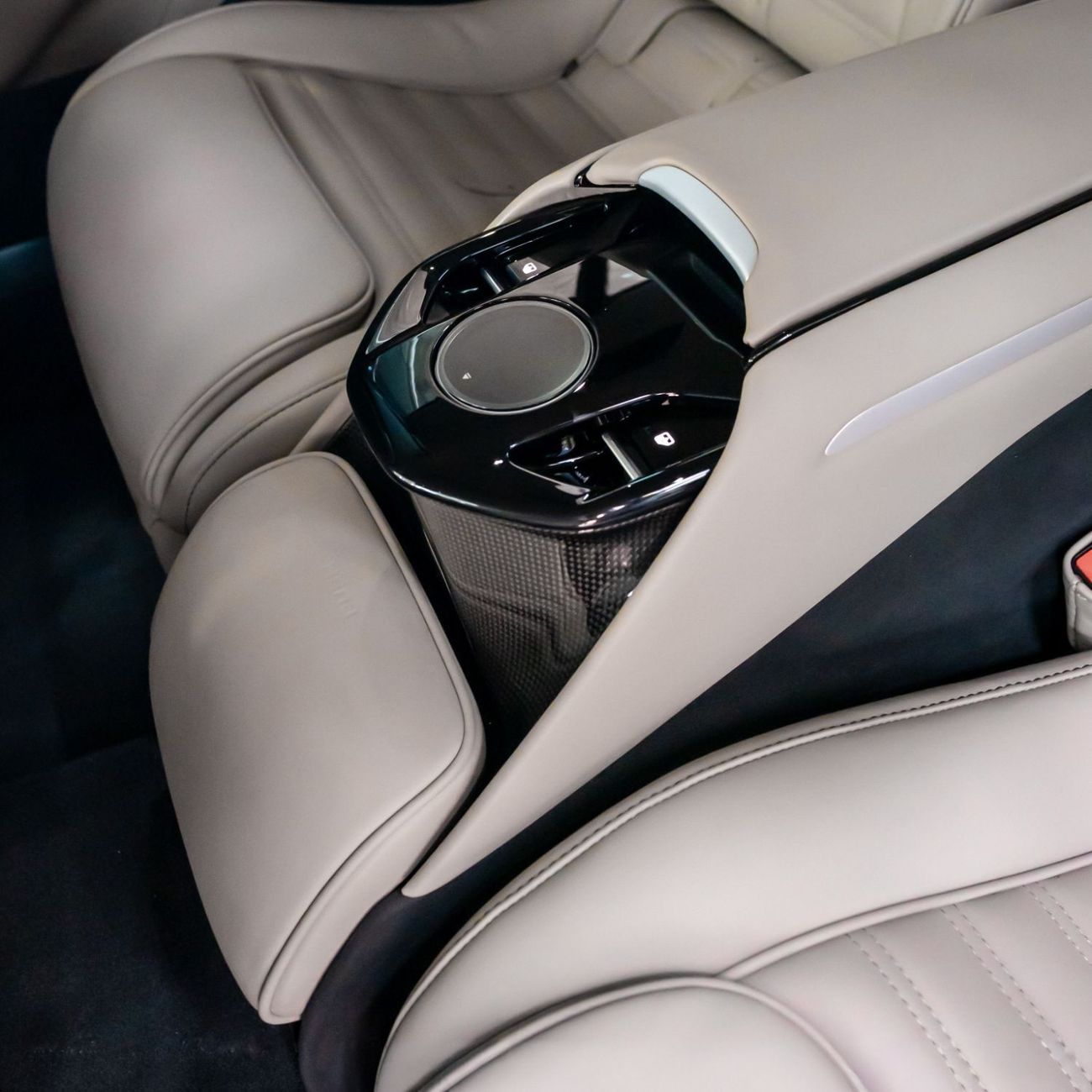 Ferrari Purosangue 2025 FERRARI PUROSANGUE ( FULL CARBON BODY KIT ) BRAND NEW