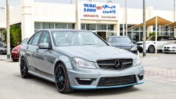 مرسيدس بنز C 63 AMG السيارة بدون حوداث او صباغ مع وجود شهادة  ‏كلين تايتنك