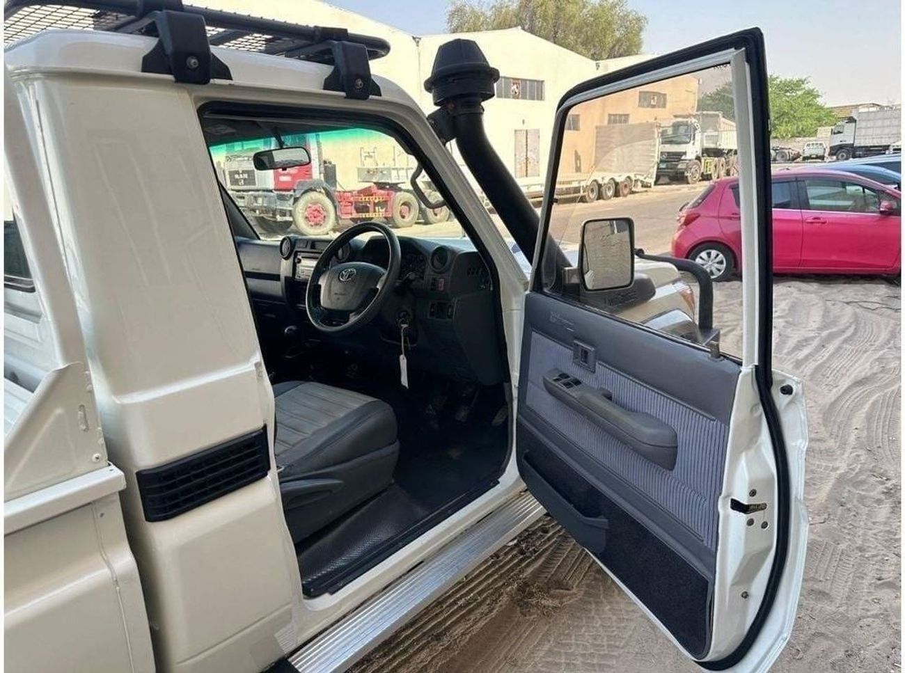 Toyota Land Cruiser Pick Up