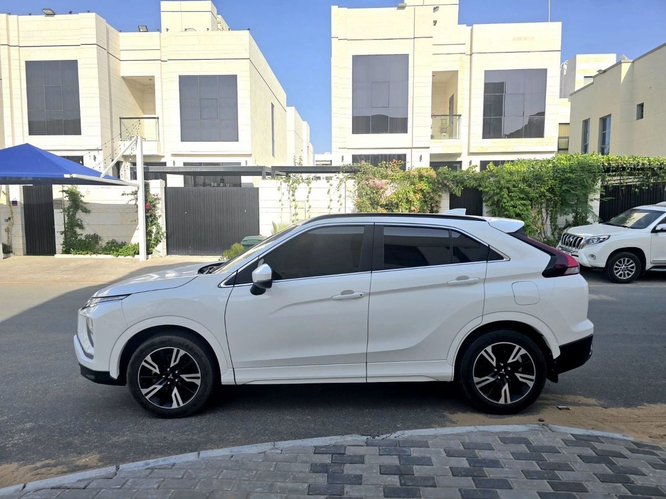 Mitsubishi Eclipse Cross RVSI 1.5T GLS (Mid Option)