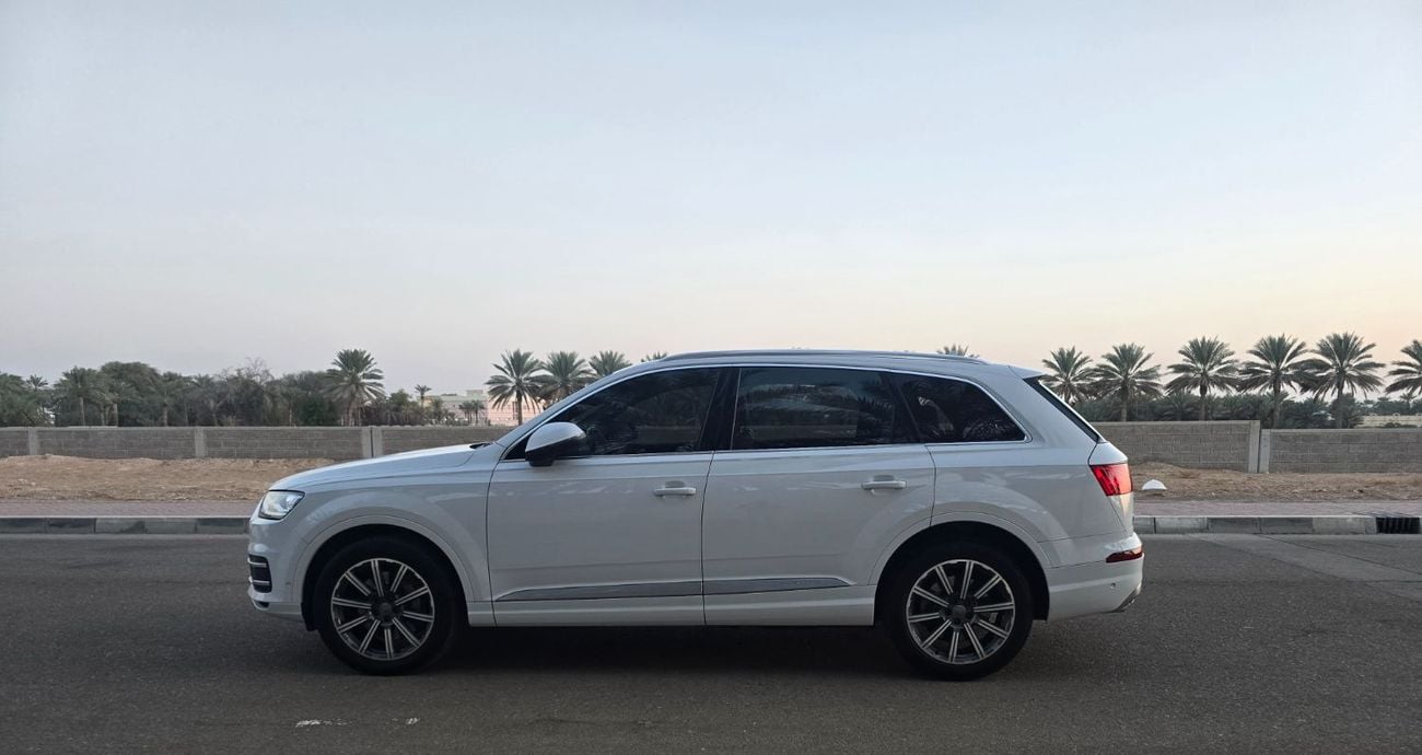 أودي Q7 45 TFSI quattro 3.0L