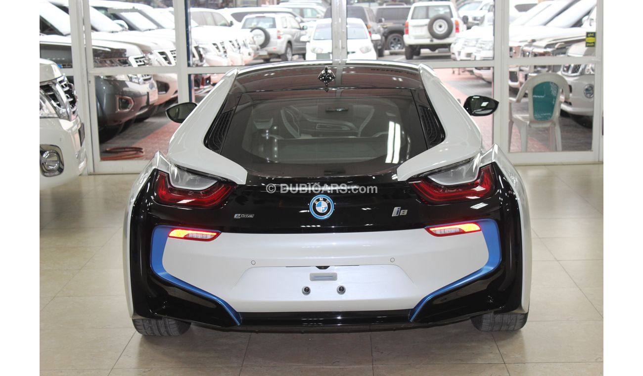 بي أم دبليو i8 (2015) BMW I8 (Inclusive VAT)
