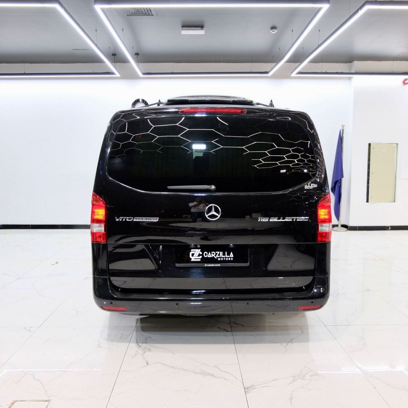 مرسيدس بنز فيتو Mercedes-Benz Vito Tourer 116 Bluetec 2015 – Black with VIP Seats Beige Interior