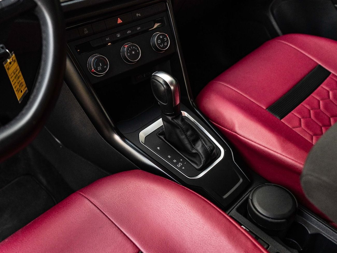 فولكس واجن T ROC TREND