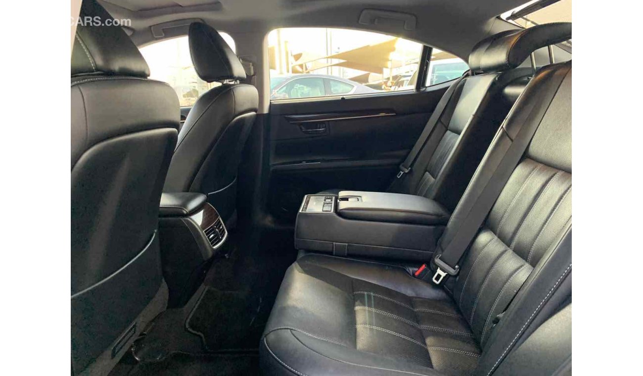 Lexus ES350 2016 بانوراما خليجي بدون حوادث فل مواصفات