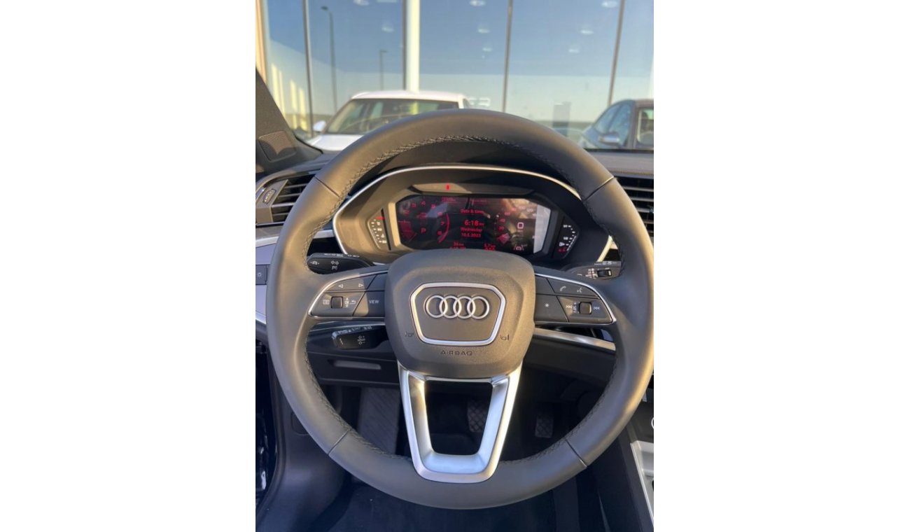 Audi Q3 Q3 Advanced 35 TFSI