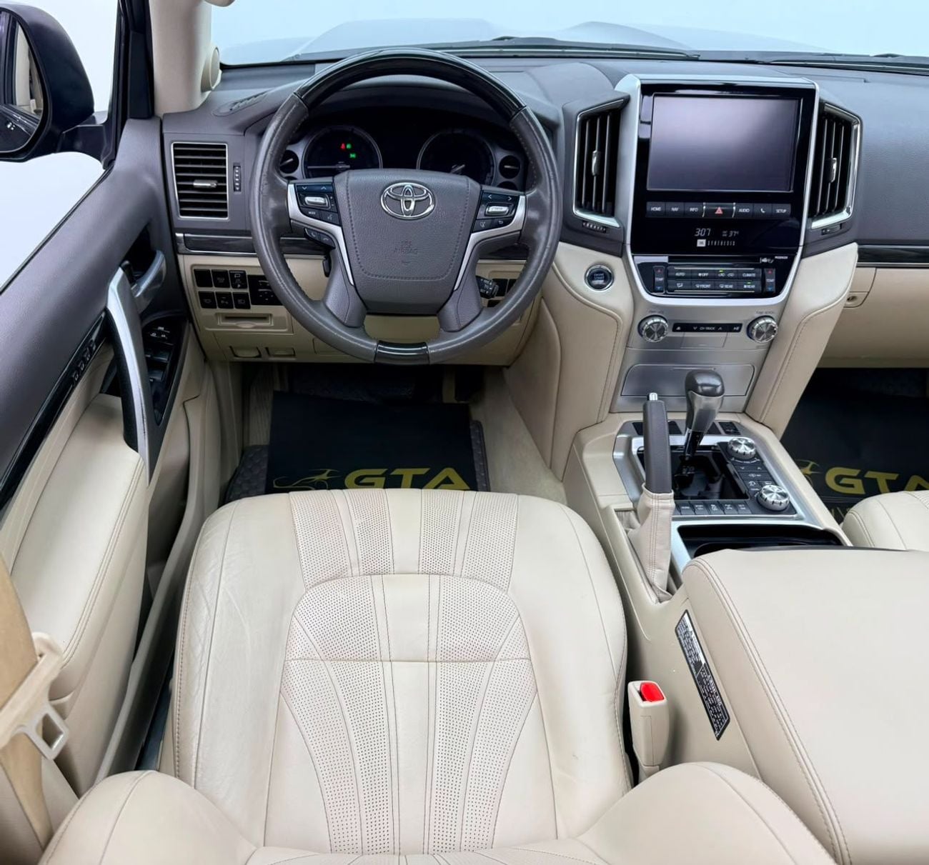 Toyota Land Cruiser 2020 Toyota Land Cruiser VX S, Auto Guard Warranty, Service History, GCC Specs