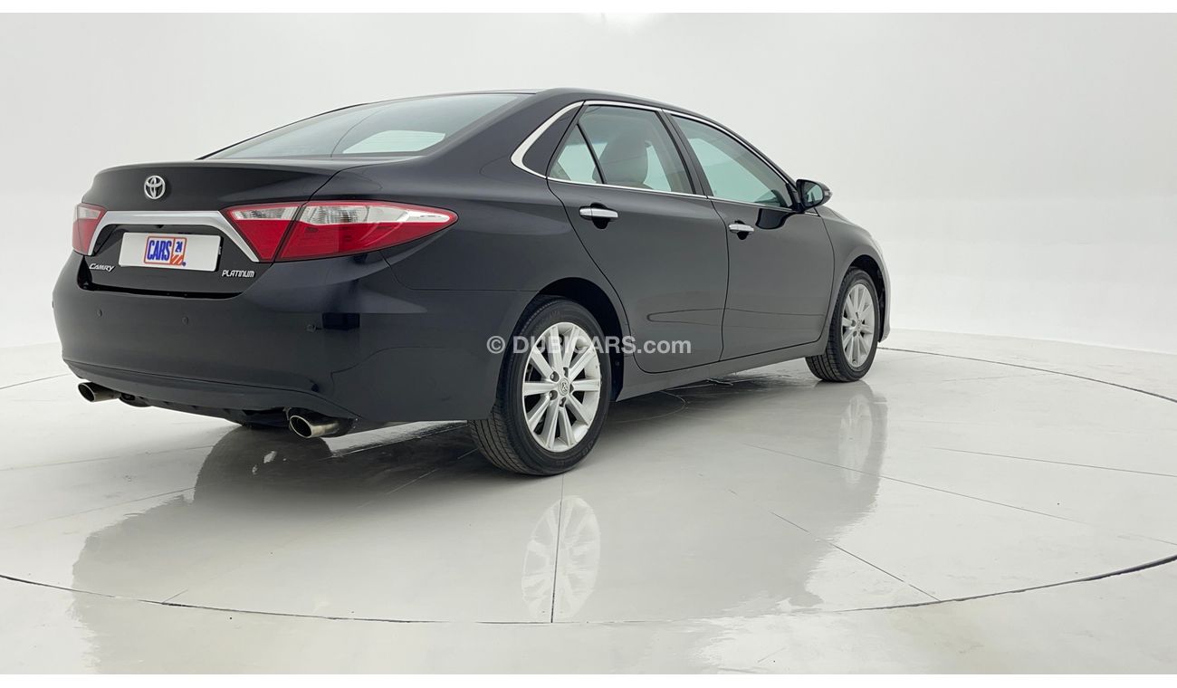 تويوتا كامري PLATINUM 2.5 | بدون دفعة مقدمة | اختبار قيادة مجاني للمنزل