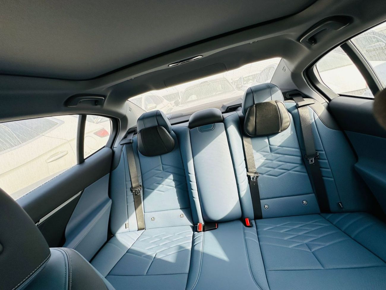 بي أم دبليو i5 eDrive40L M Sport Package