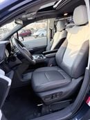 Toyota Sienna XLE hybrid 2.5 L premium