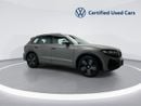 فولكس واجن طوارق Touareg R-Line + 3L | Ex-Demo | Leeds 21" Black Alloys | Varenna Leather | Premium R-Line Specificat