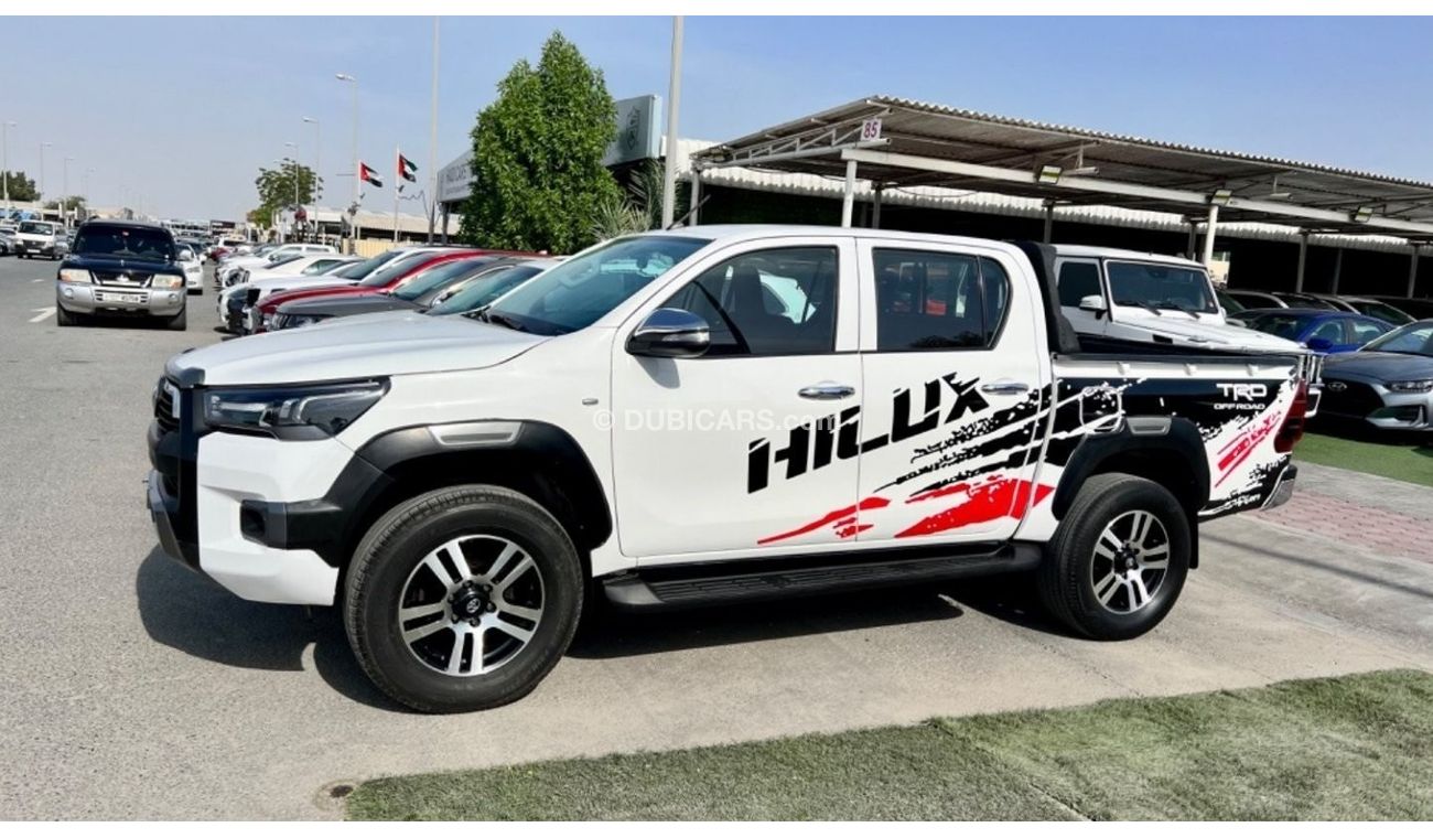 Toyota Hilux DC TRD