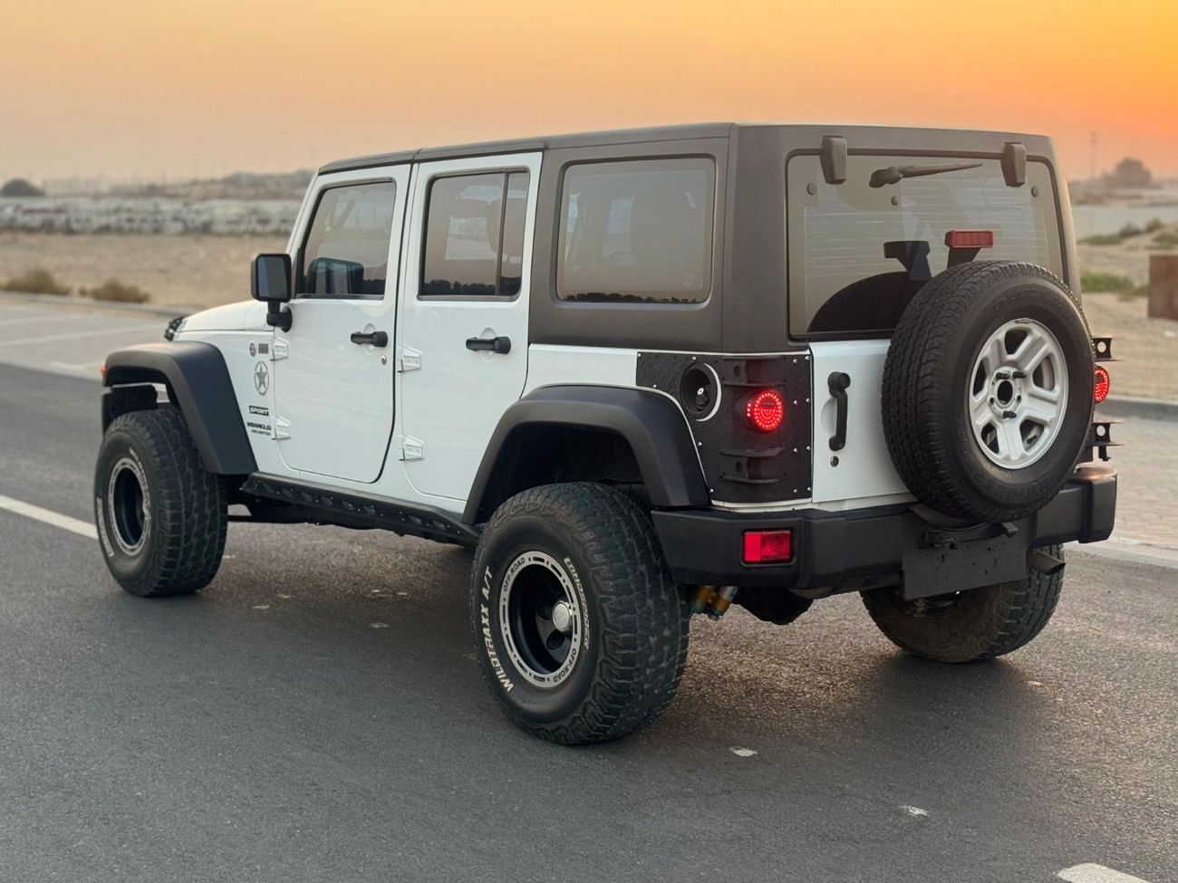 Jeep Wrangler Sport 3.6L A/T