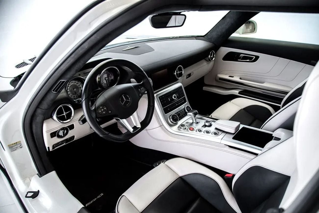 Mercedes Benz SLS AMG STD