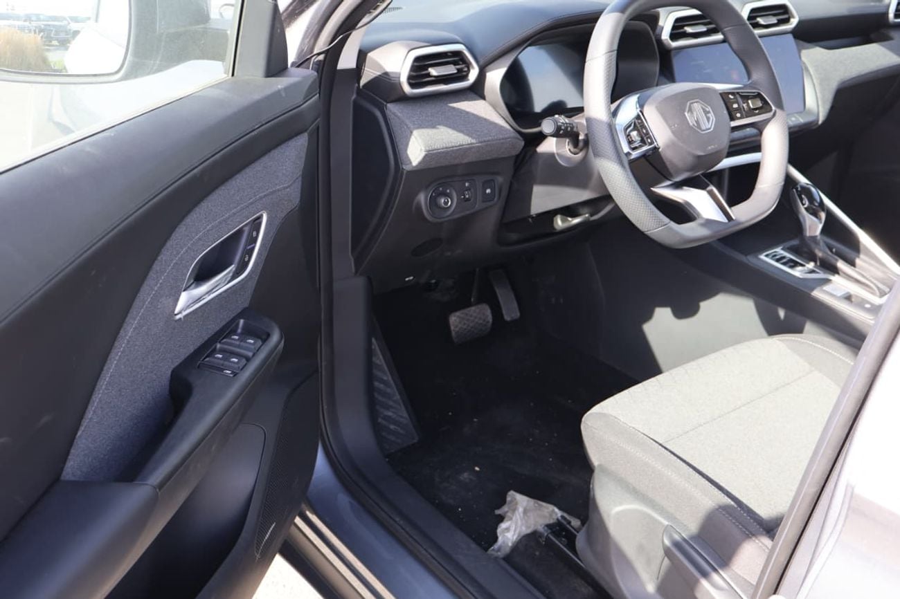 أم جي ZS 2024 MG ZS 1.5L AT STD option European spec