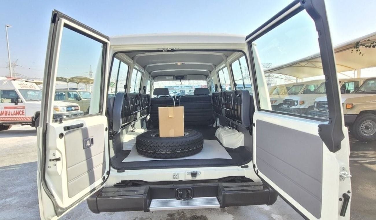 Toyota Land Cruiser 70 LAND CRUISER HARDTOP LC78 4.2L DIESEL 2024 MODEL YEAR WHITE COLOR