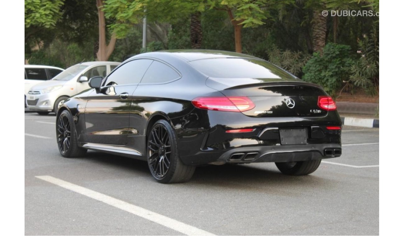 Mercedes-Benz C 63 Coupe AMG