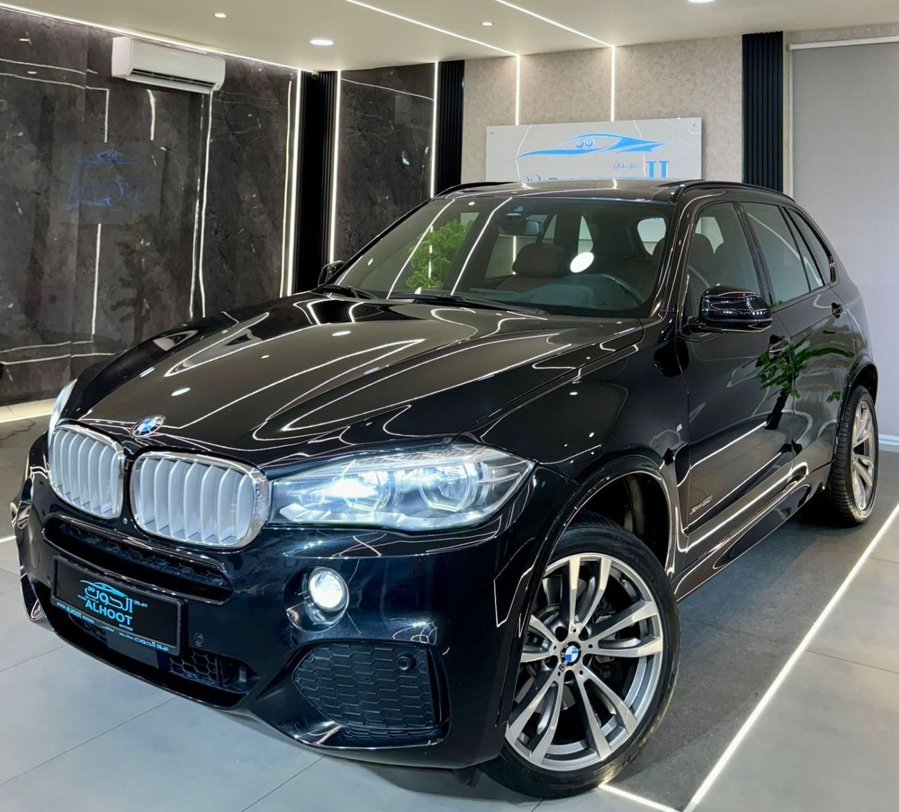 بي أم دبليو X5 50i Luxury 4.4L (7 Seater) AMAZING BMW X5 V8 || 7 SEATS || FULL OPTIONS || GCC II ACCIDENTS FREE I|