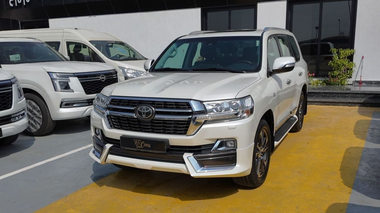 Toyota Land Cruiser VXR 5.7L 4WD TOYOTA LAND CRUISER VXR GRAND TOURING S 5.7L 4WD