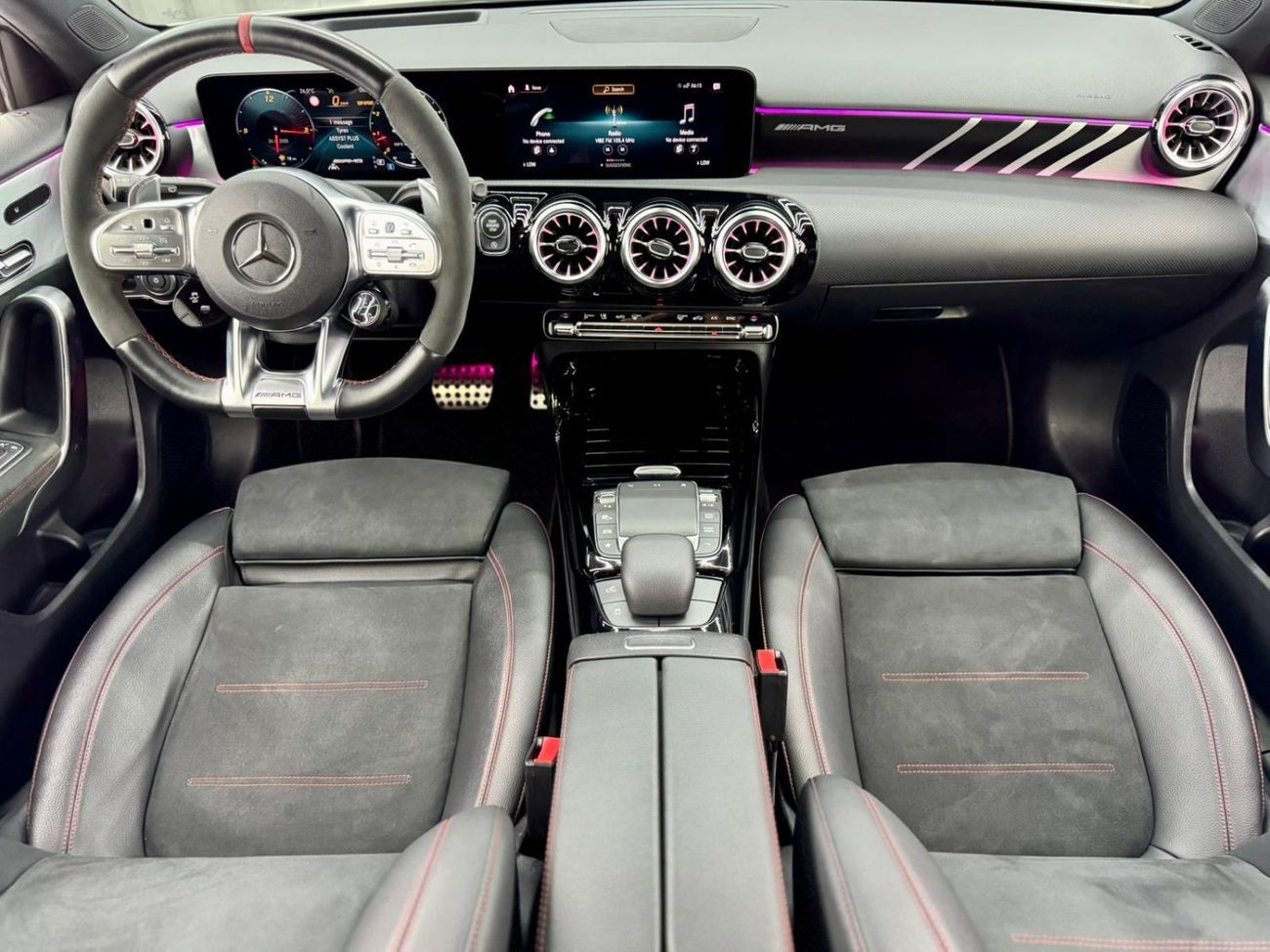 مرسيدس بنز A 35 AMG 4MATIC Hatchback 2022 Mercedes Benz A35 AMG,  Warranty, Full Service History, Excellent Condition, G