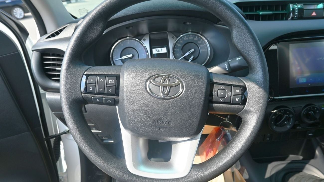 تويوتا هيلوكس GLX GLS G SC 2.7L Petrol 4x4 with Diff Lock 2025YM