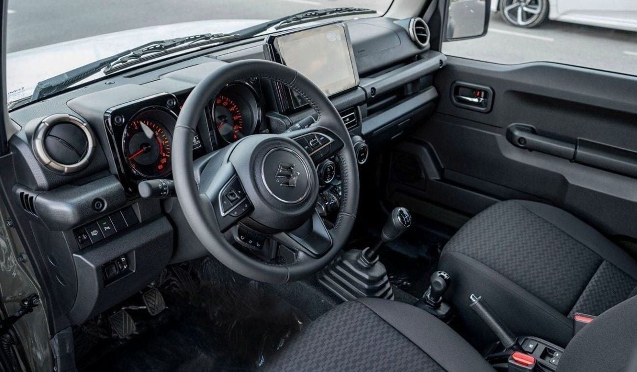 سوزوكي جيمني 1.5L GLX (A/T)