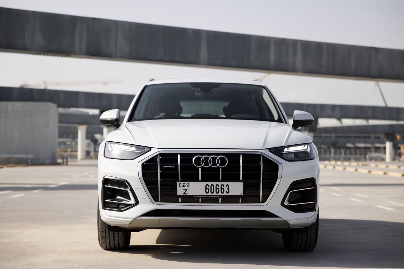 Audi Q5 45 TFSI Quattro Design 2.0L Audi Q5 2022 GCC specs