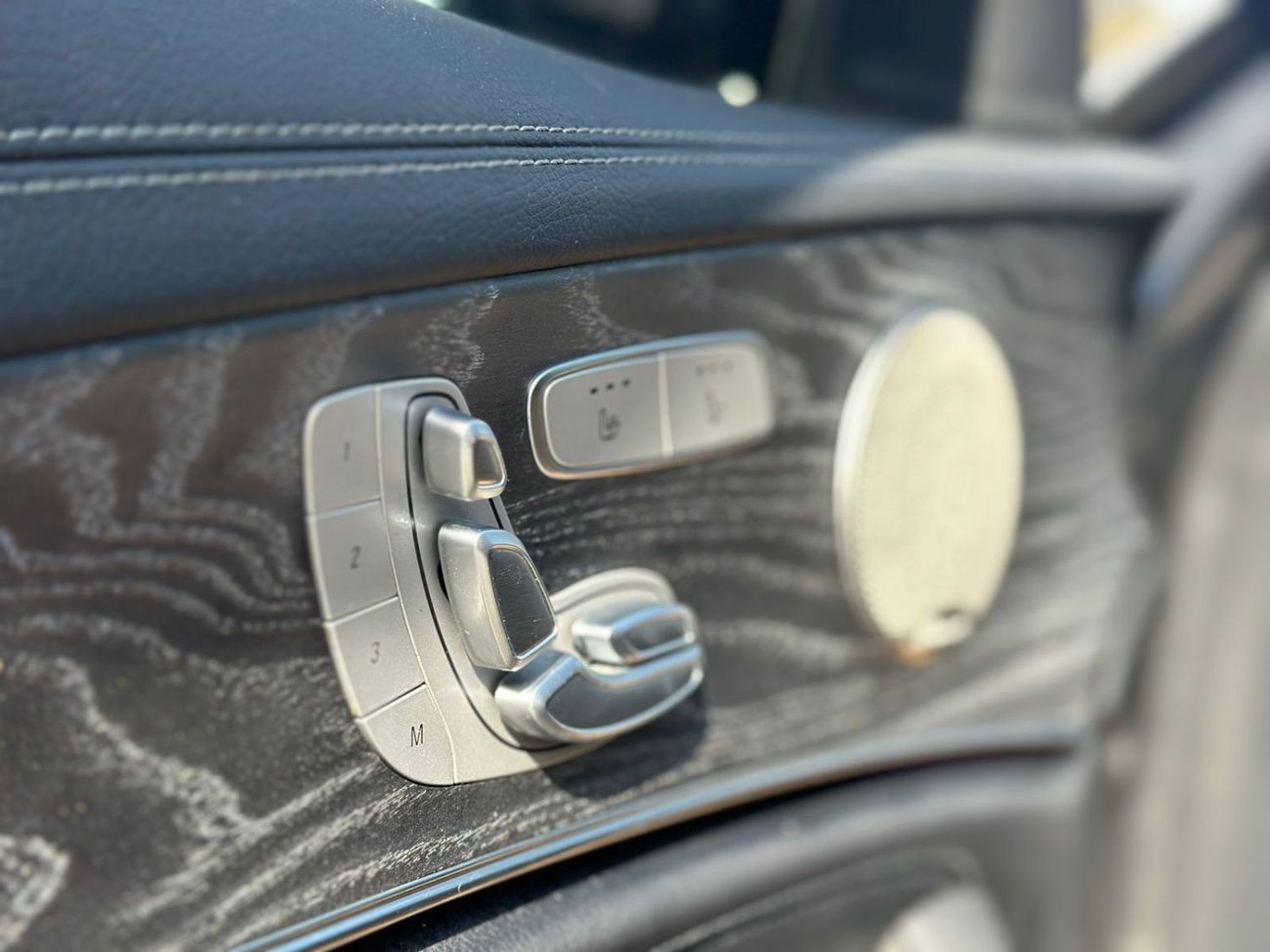 Mercedes-Benz E 350 MERCEDS E 350 2023 4MATIC AMG