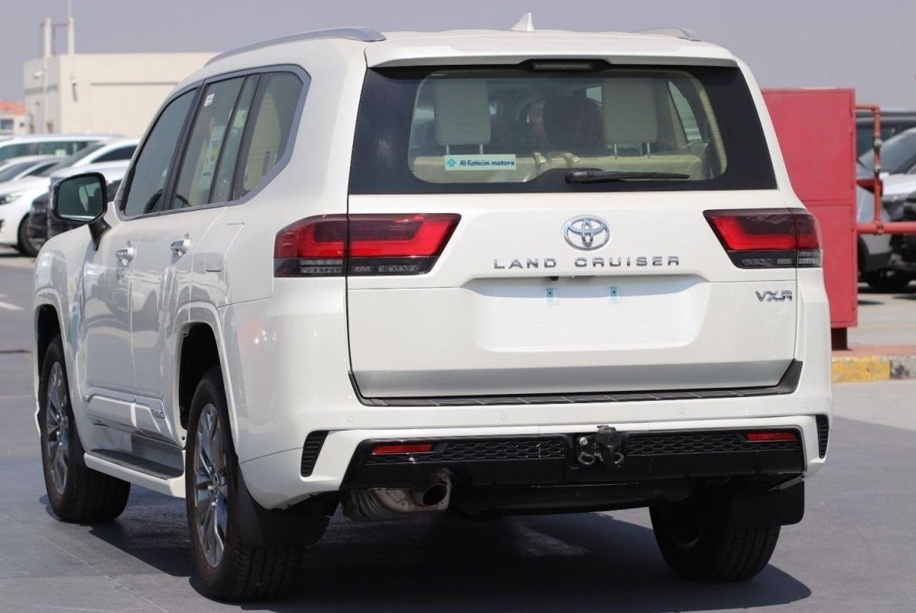Toyota Land Cruiser 4.0 VXR, KEYLESS ENTRY , PUSH START, SUNROOF, ALLOY WHEELS, JBL SOUND SYSTEM, MONITORS, MODEL 2026