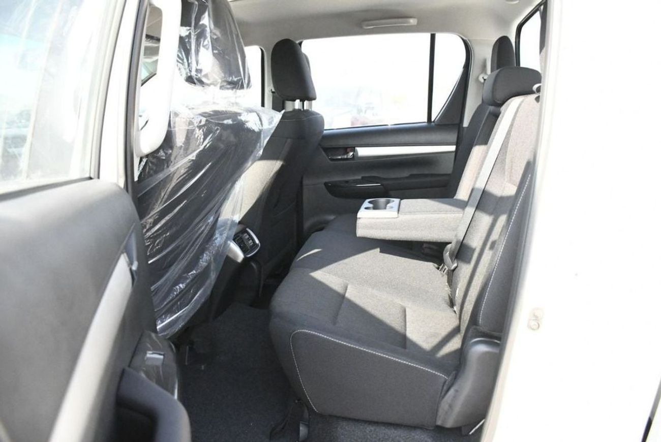 تويوتا هيلوكس TOYOTA HILUX 2.4 DSL DC 4X4 MANUAL TRANSMISSION WITH AUTO & REAR AC