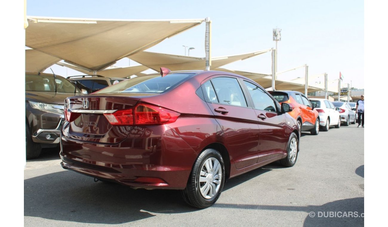 Honda City EX ACCIDENTS FREE - GCC - ORINAL PAINT - ENGINE SIZE 1500 CC - PERFECT CONDITION INSIDE OUT