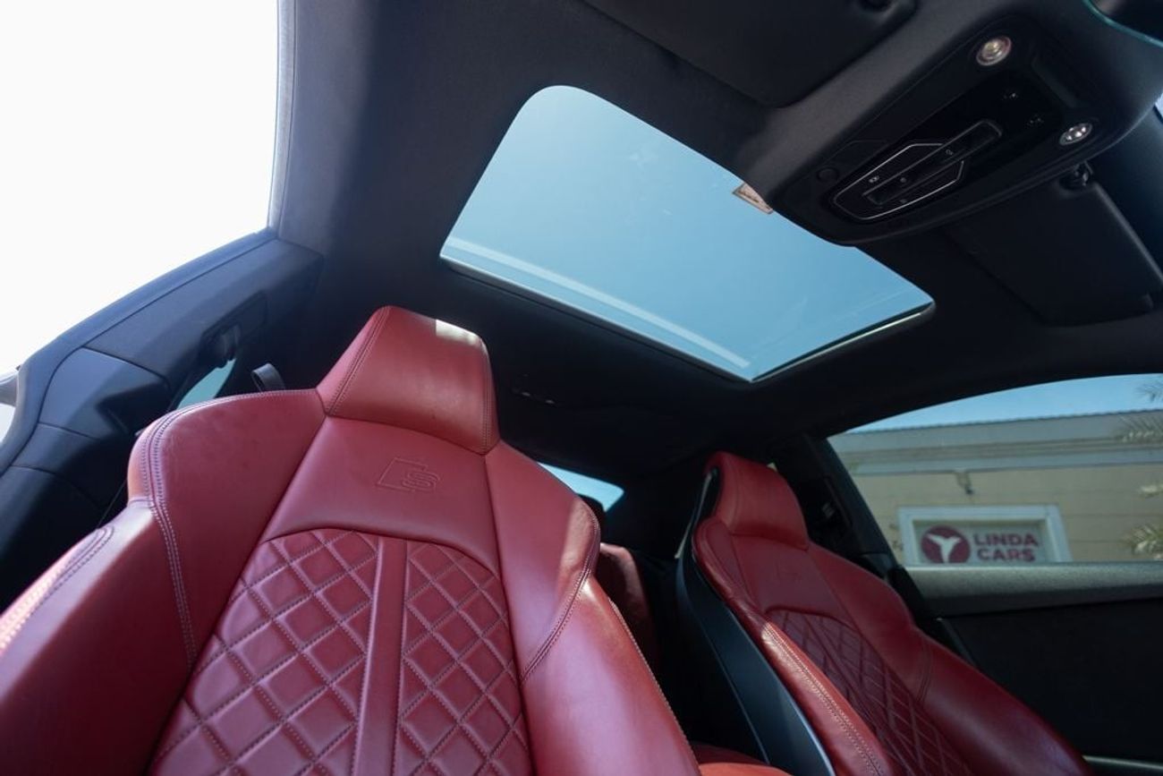 Audi S5 TFSI quattro 3.0L