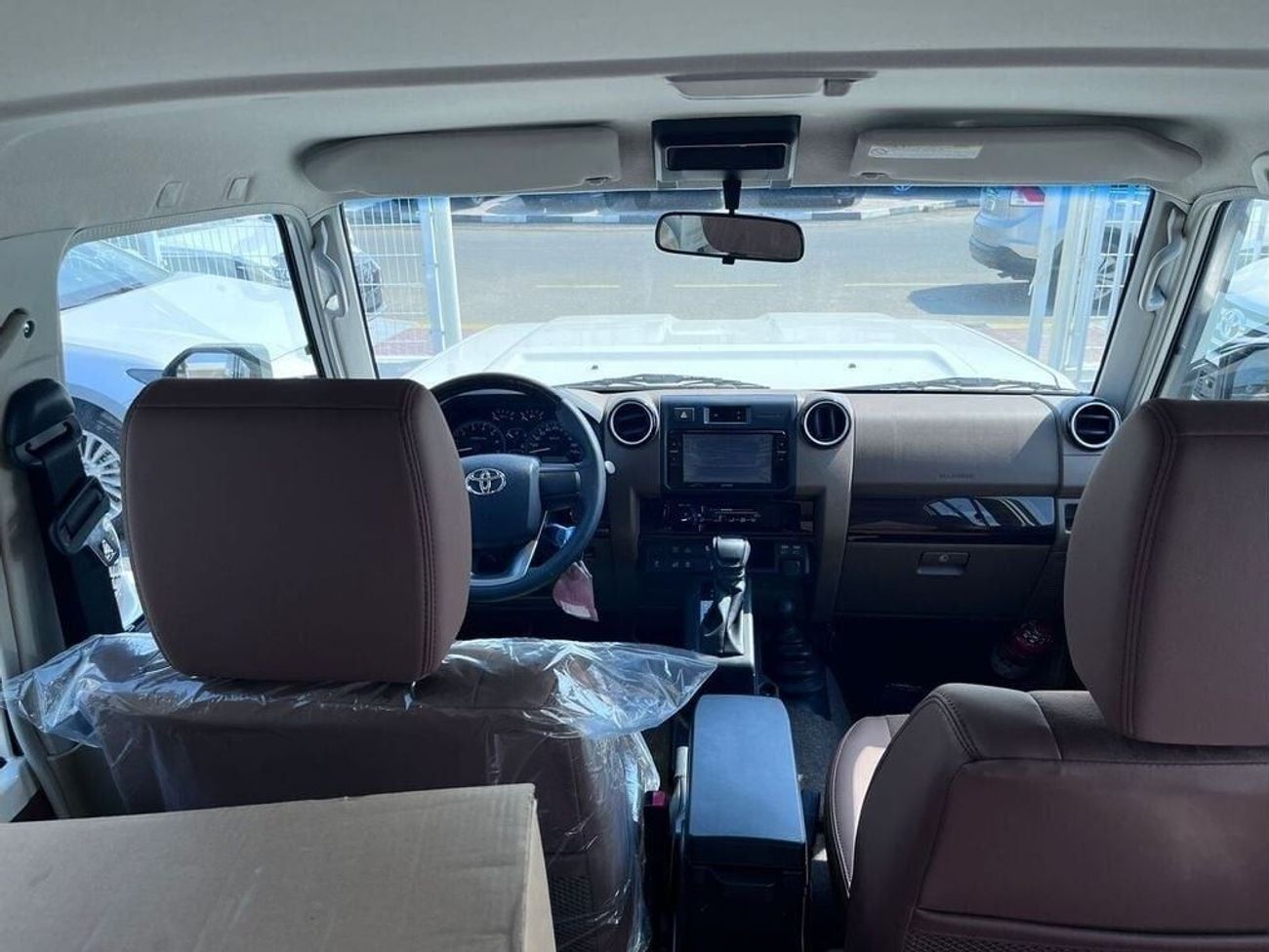 Toyota Land Cruiser 70 4,0L V6 A/T GAS LX