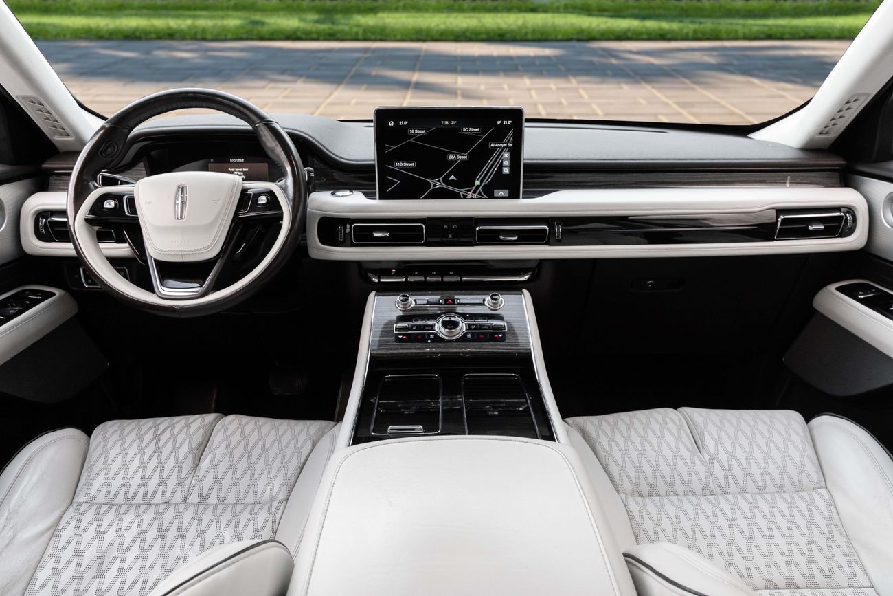 Lincoln Aviator Aviator Presidential | 2,840 P.M | 0% Downpayment | Immaculate Condition!