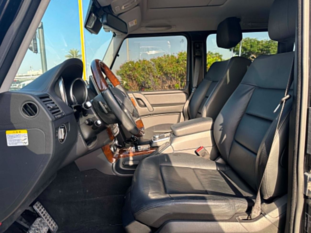 Mercedes Benz G550 Mercedes-Benz G550 2015 Less KM