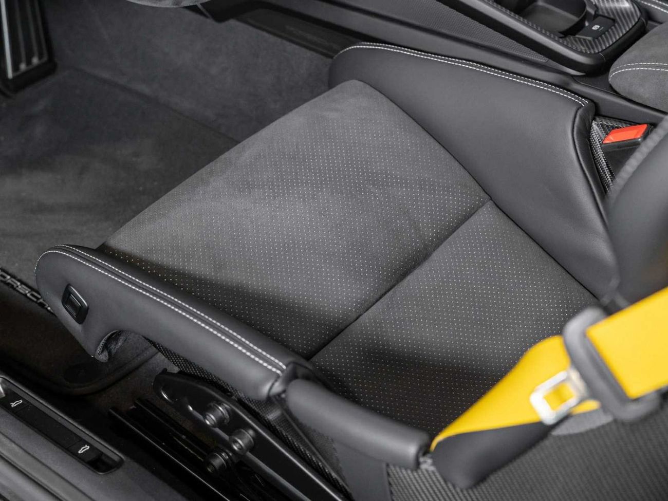 بورش 911 GT3 RS 4.0L (520 HP) Coupe