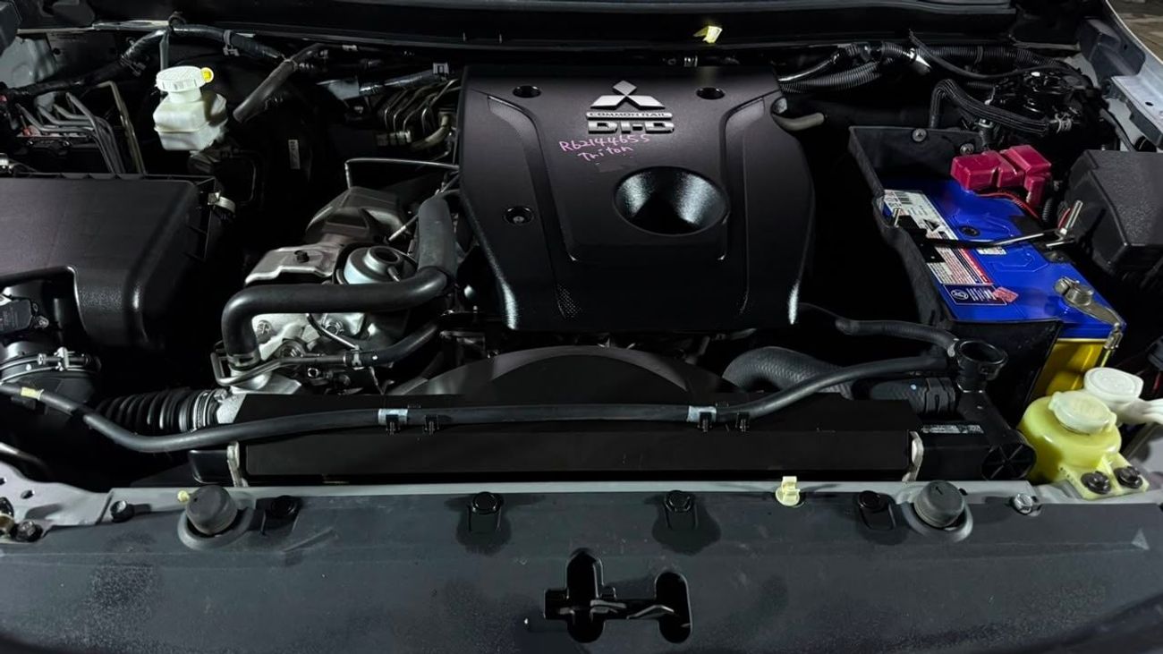 ميتسوبيشي تريتون DIESEL 4.0L RIGHT HAND DRIVE ONLY FOR EXPORT AVAILABLE