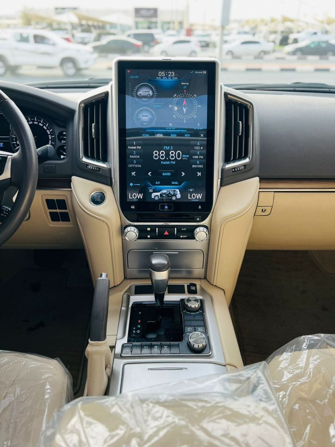 تويوتا لاند كروزر GXR 5.7/V8