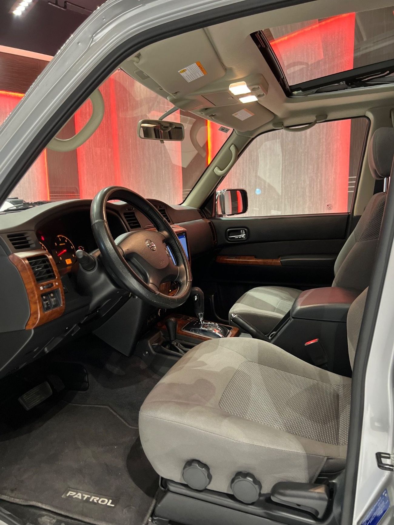 نيسان باترول سفاري Safari 4.8L A/T