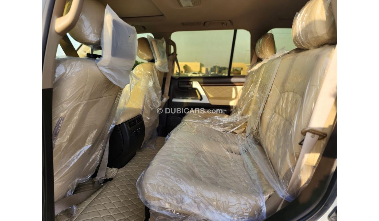 تويوتا لاند كروزر facelifted