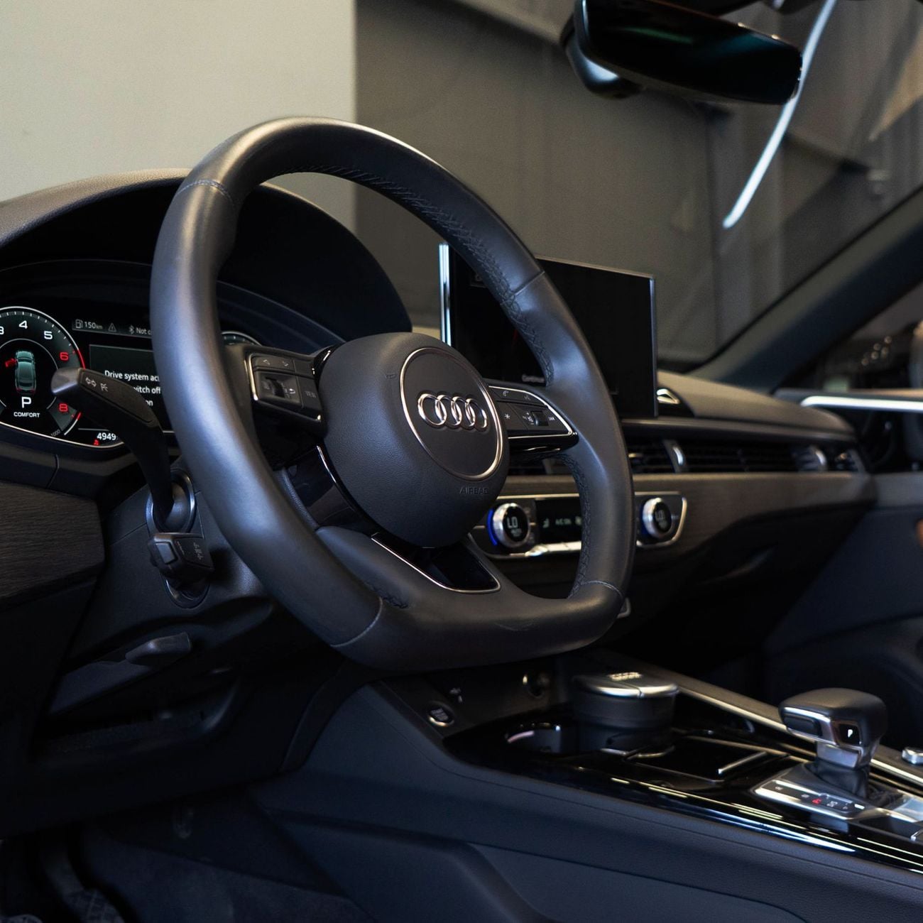 أودي A5 40 TFSI S-LINE