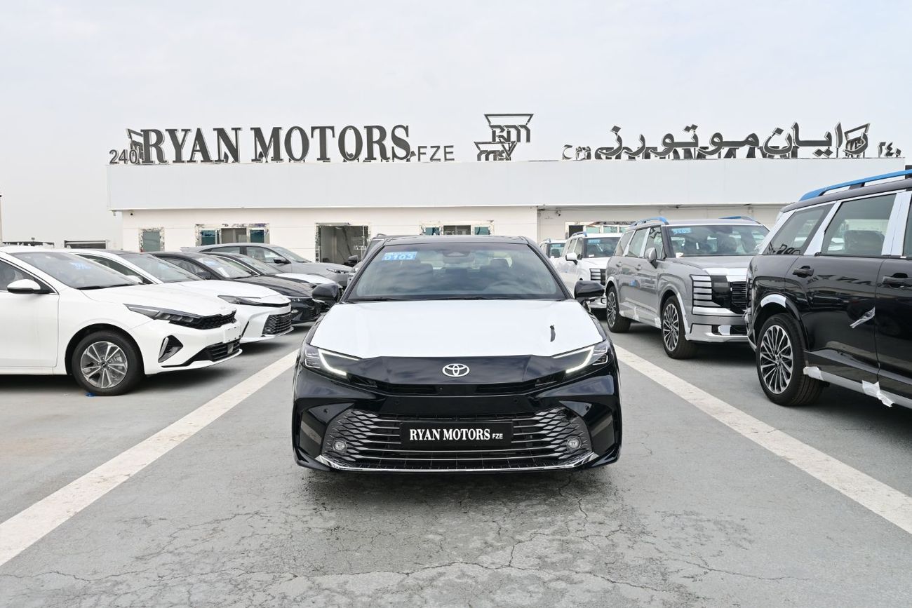 تويوتا كامري Toyota Camry Limited 2.5L Hybrid GCC, Model 2025, Color Black