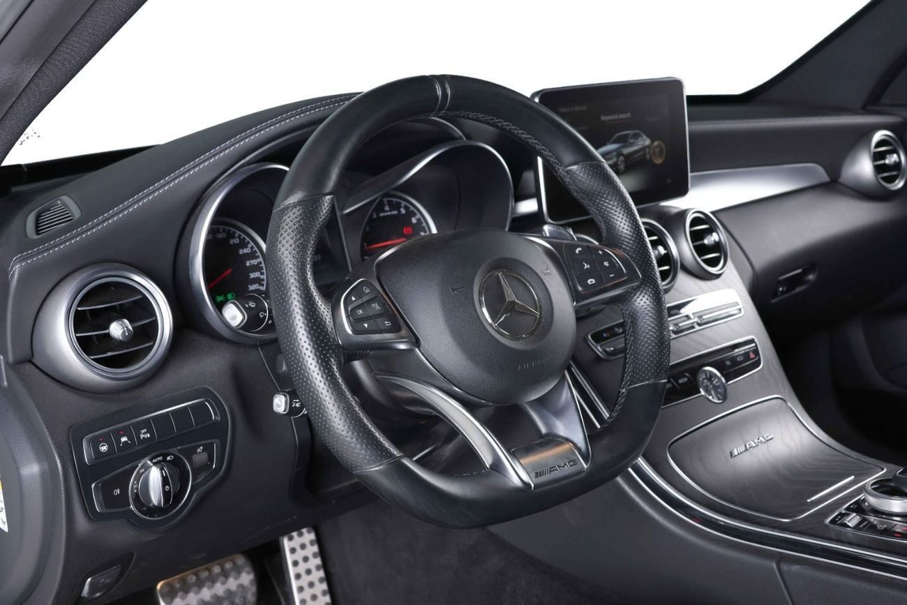مرسيدس بنز C 63 AMG Std 4.0L Sedan 2017-MERCEDES BENZ C63 AMG-FULL SERVICE HISTORY-IMMACULATE CAR