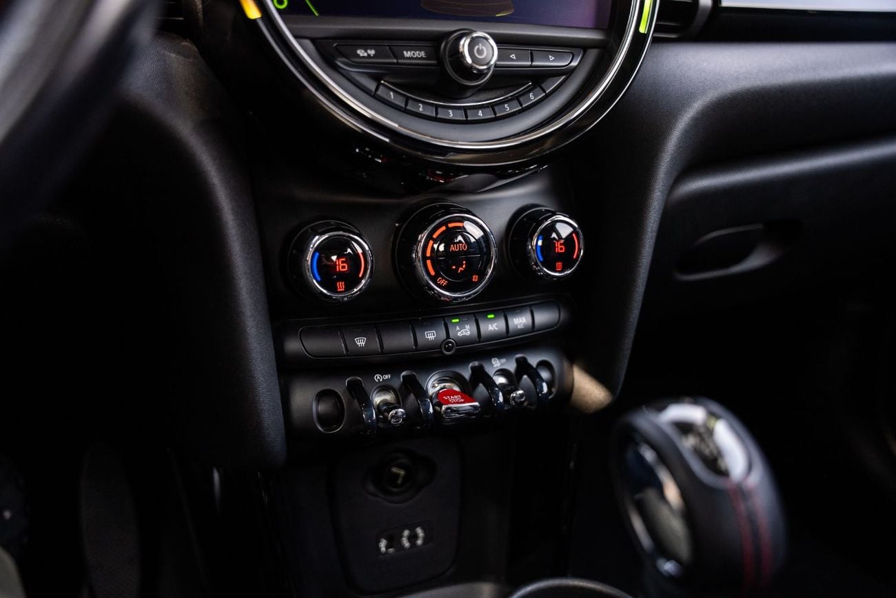 ميني كوبر إس GCC Specs 2014  Low Mileage Perfect Condition 2.0L Turbo 4 Cylinders