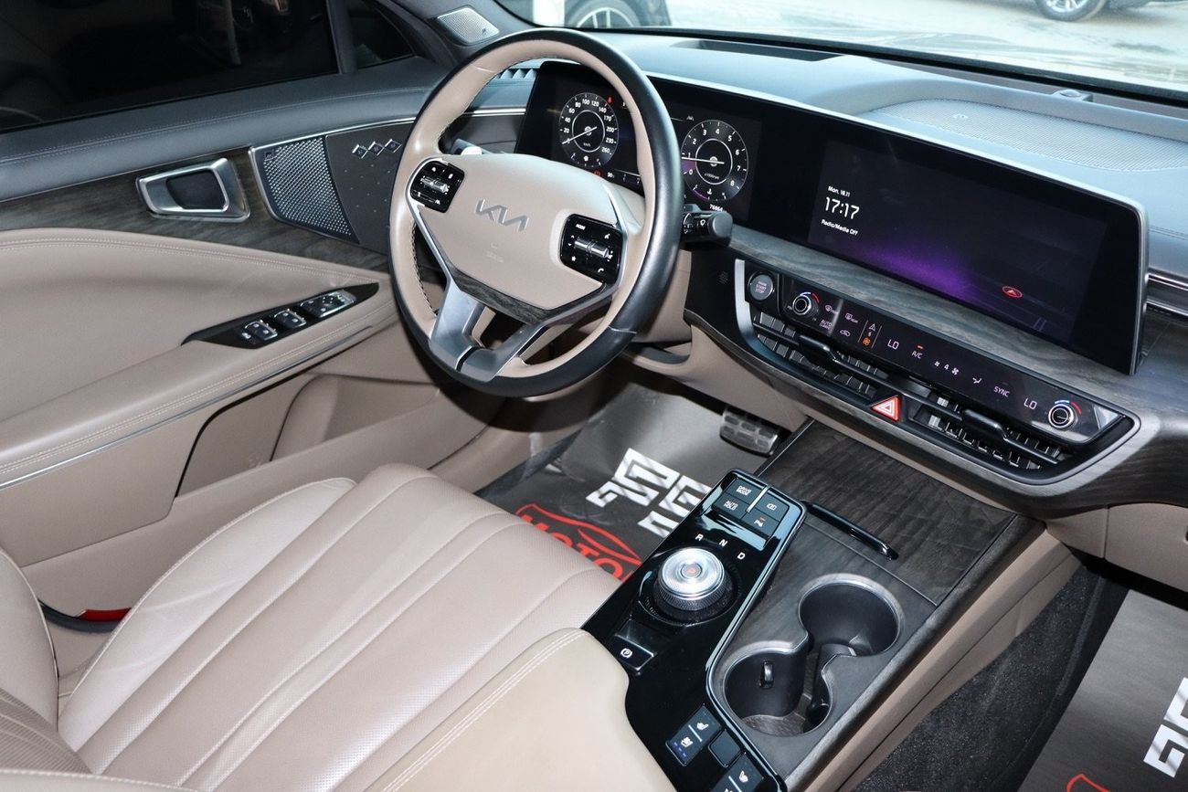 Kia K8 GDI LX 3.5L KIA K8 Full Option/ GCC / 2022 / Under Warranty