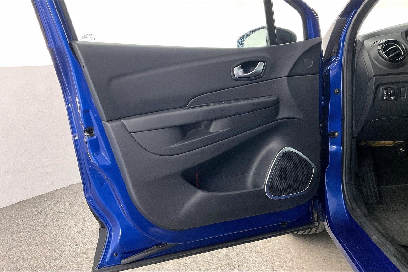 Renault Captur LE | Guaranteed Warranty | 0 Down Payment