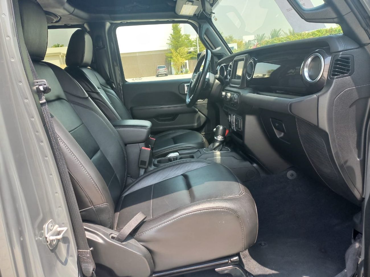 Jeep Wrangler Unlimited SPORT LL