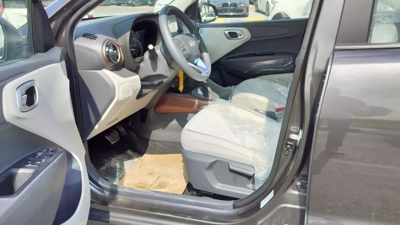 Hyundai Grand i10 1.2L Petrol Engine Sedan | Gray and Silver | 2024