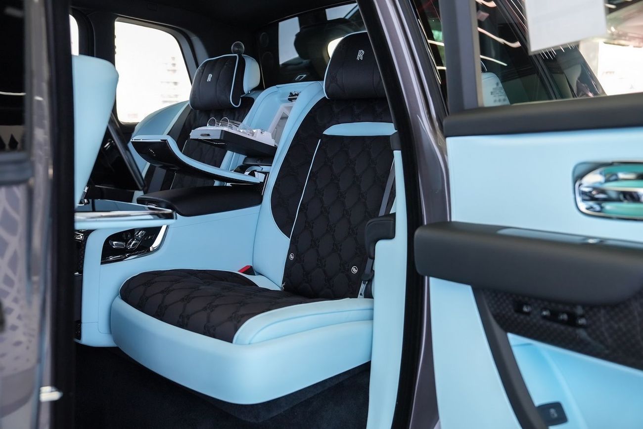 Rolls-Royce Cullinan Rolls Royce Cullinan Black Badge Series 2 Duality Seats